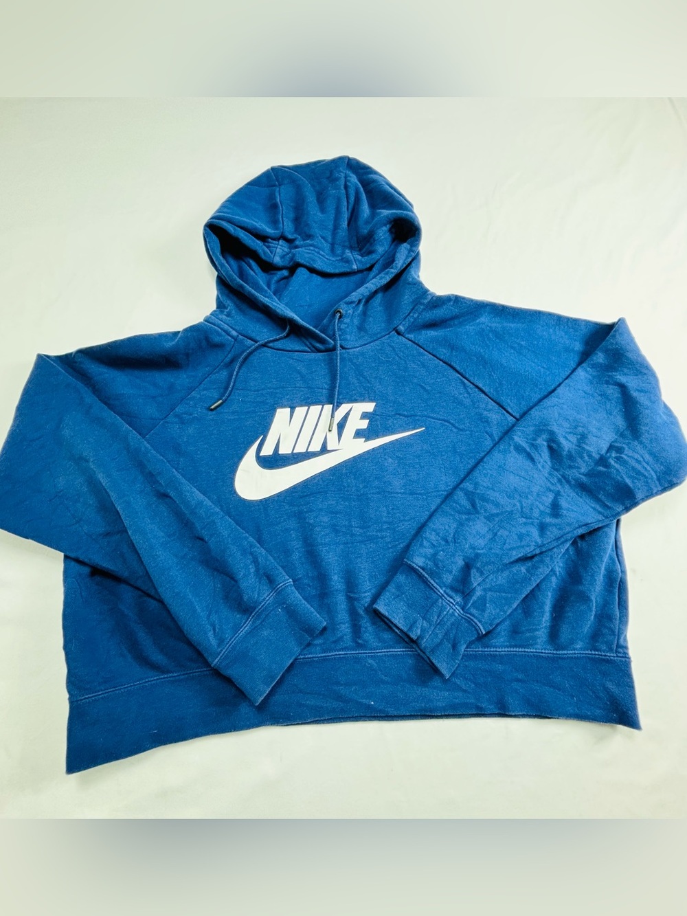 Nike Men’s Royal Blue Hoodie with White Swoosh W638